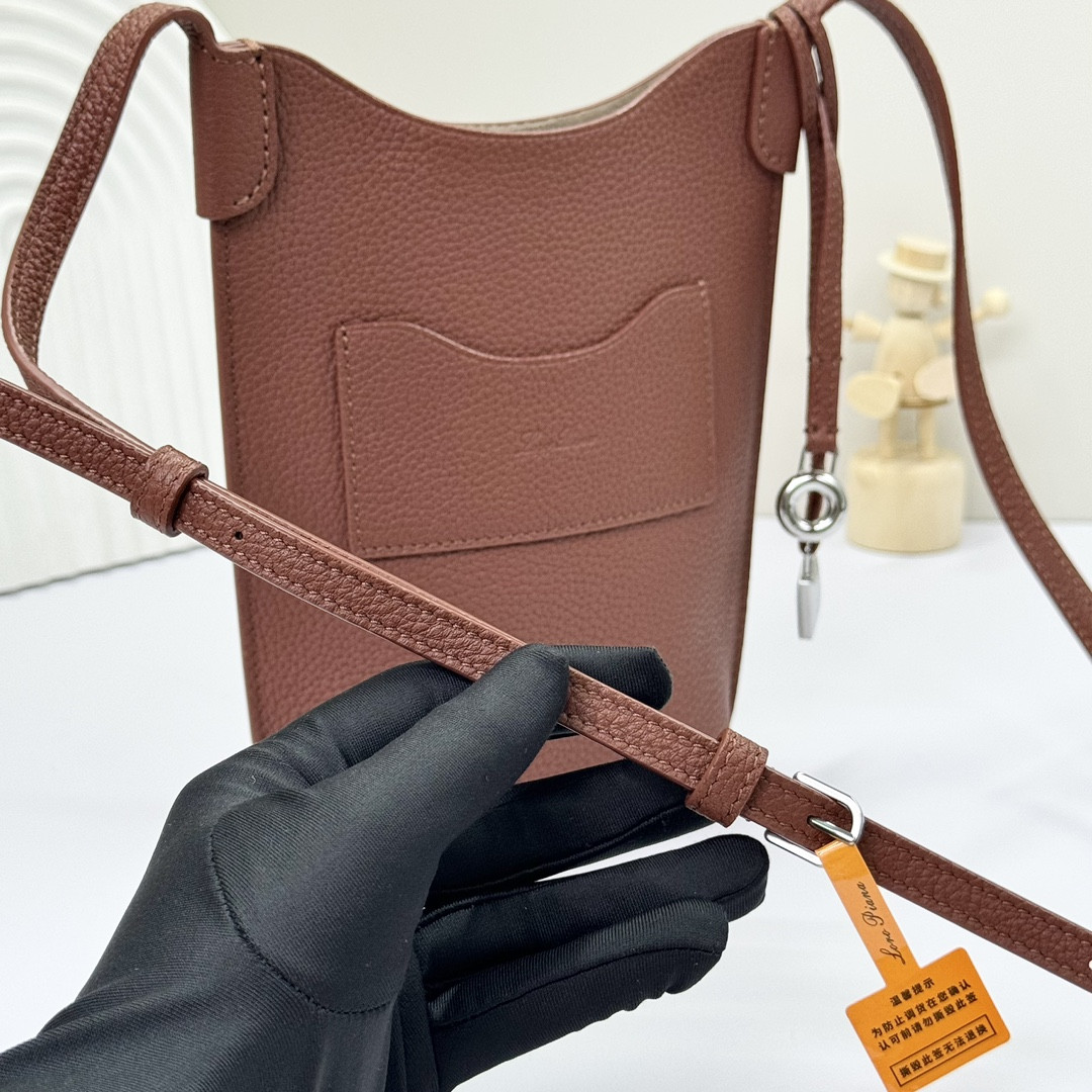 L**o p*ana Mini Bale Bag Calfskin 20x15x4cm