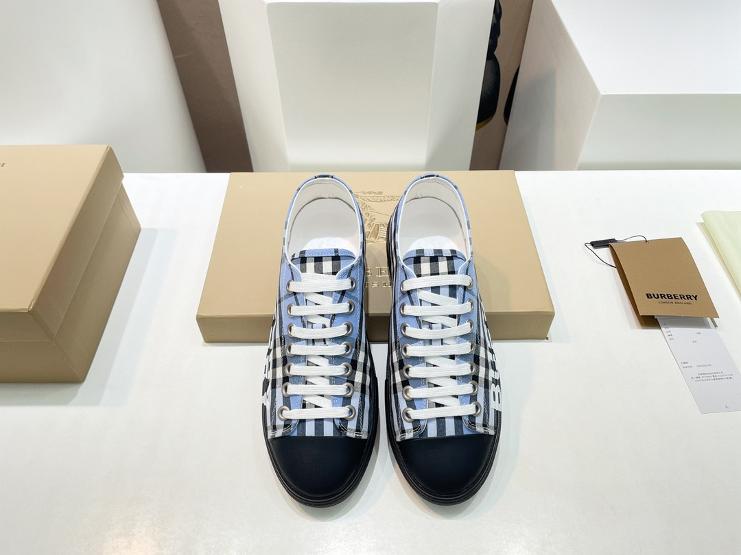 UA B**rry Check Sneakers