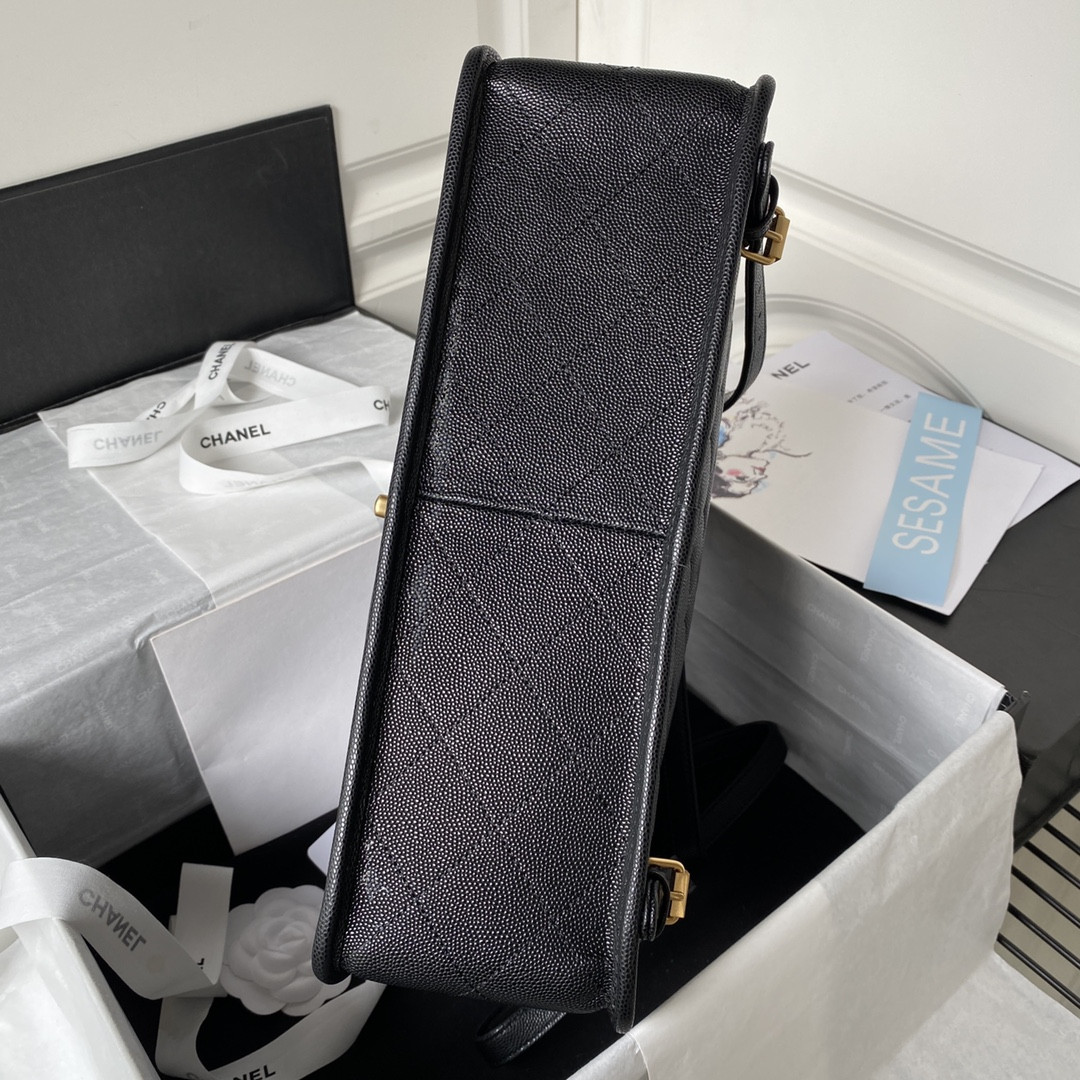 Ch*el 22K 31.5x31x9cm