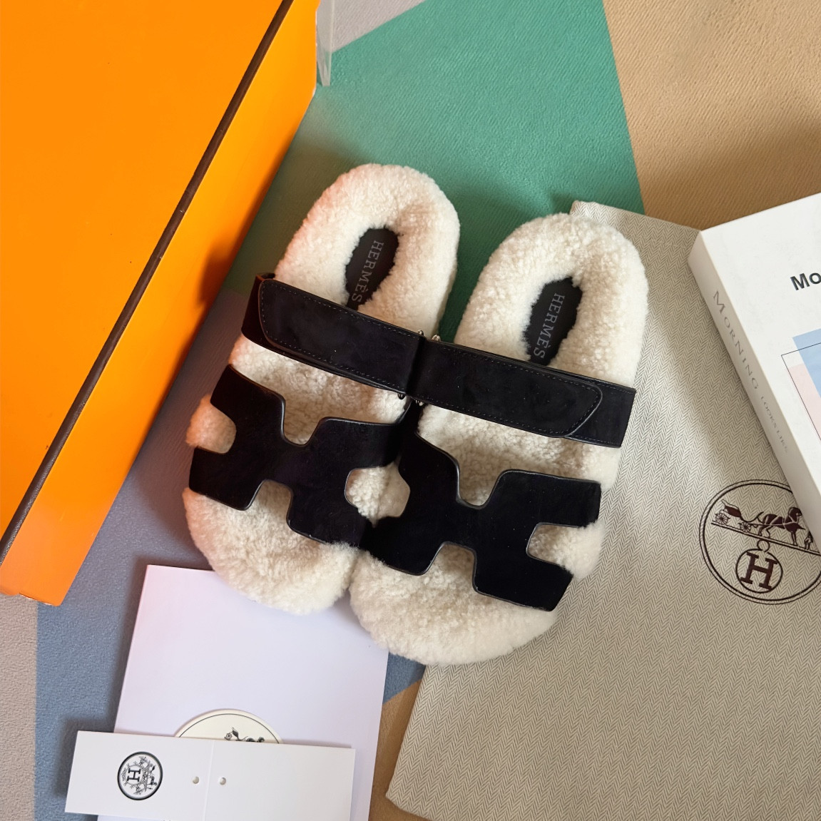 UA Hermès Chypre sandal