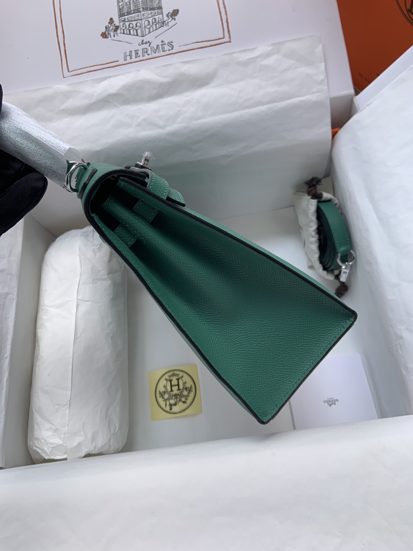 HERMÈS Kelly Silver-tone Hardware 25 28