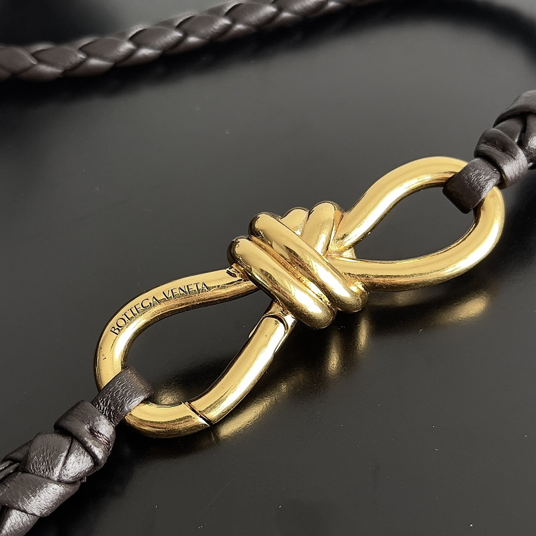 Bo*te*ga Ve*ne*ta Small Andiamo 25x22x10.5cm