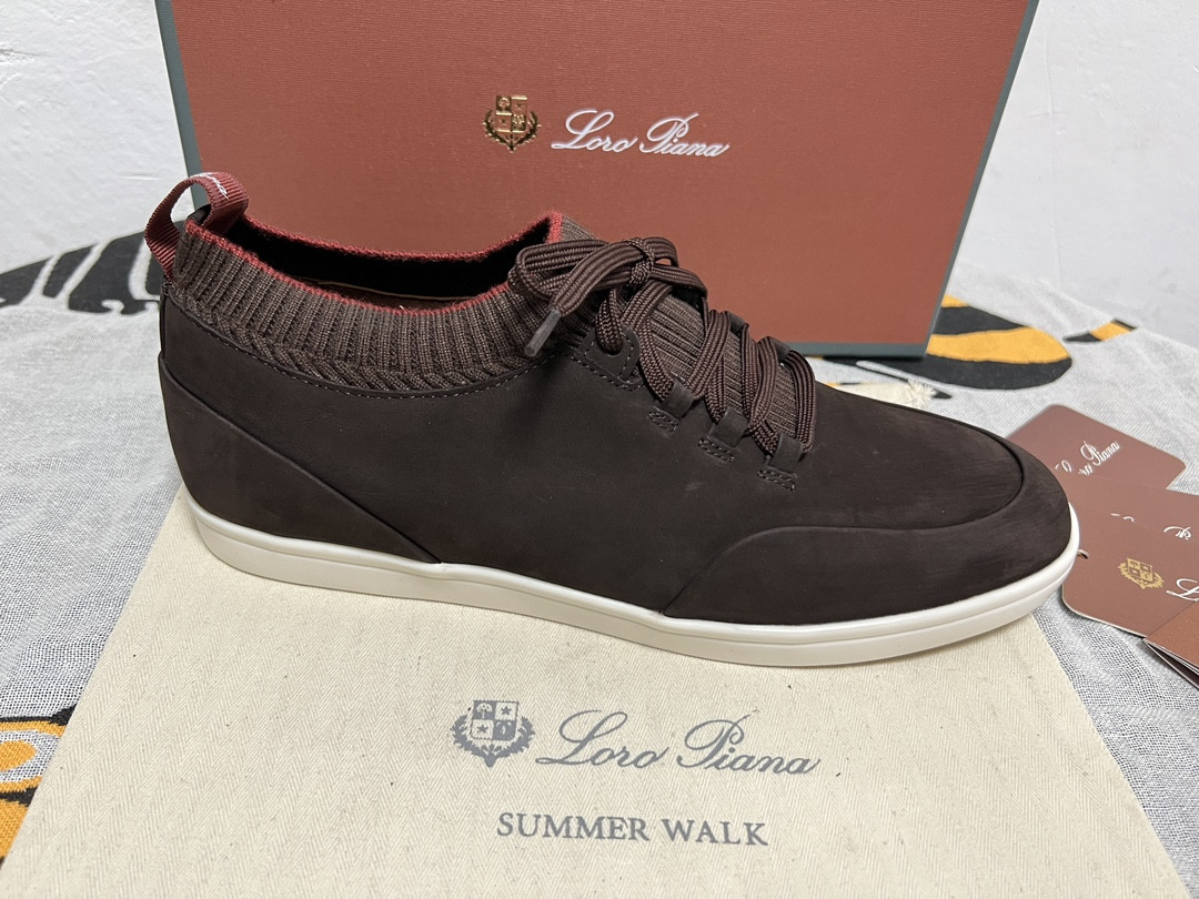 UA L**o p*ana Soho Walk Sneaker