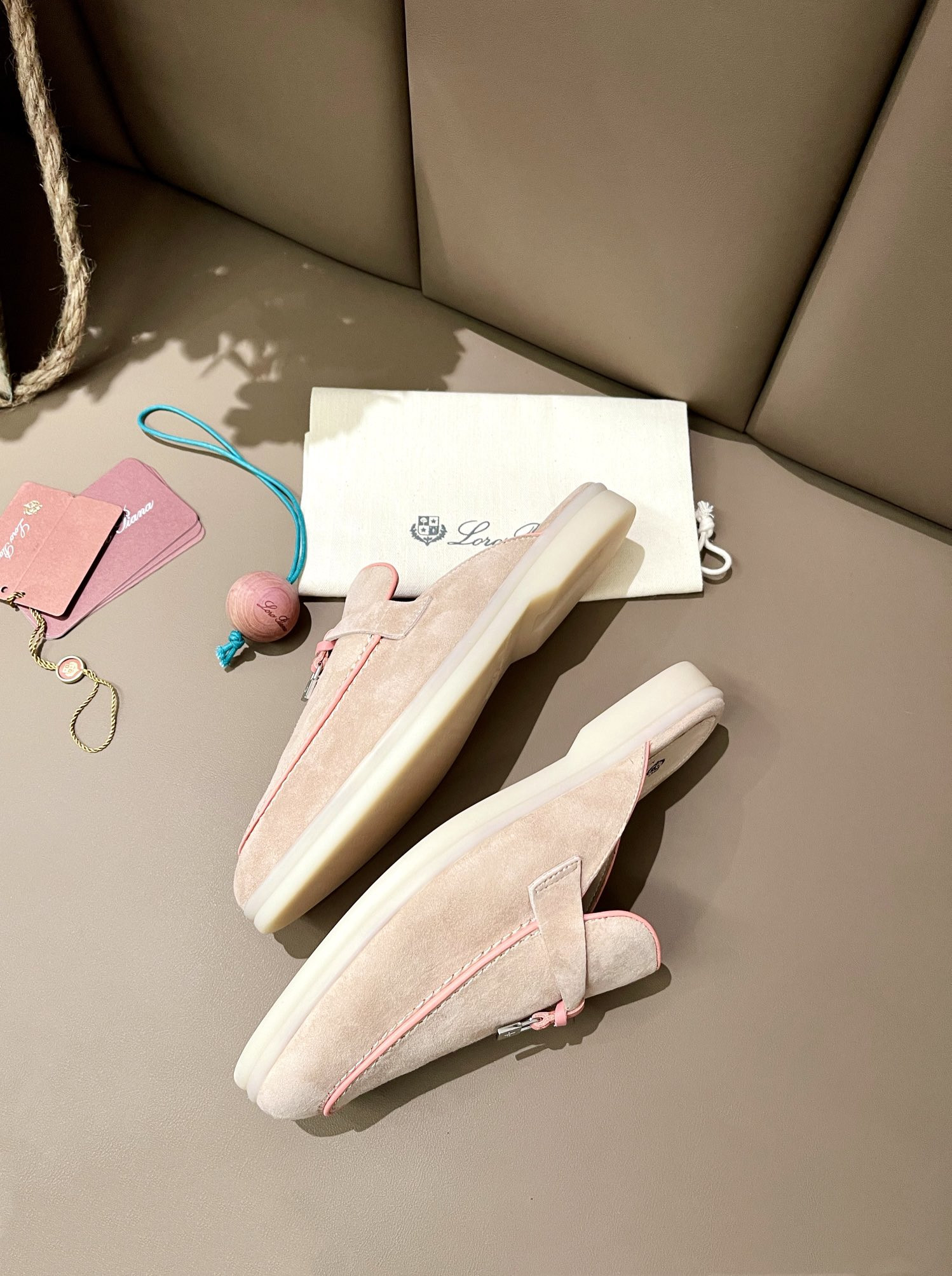 UA L**o p*ana Babouche Charms Walk Loafers