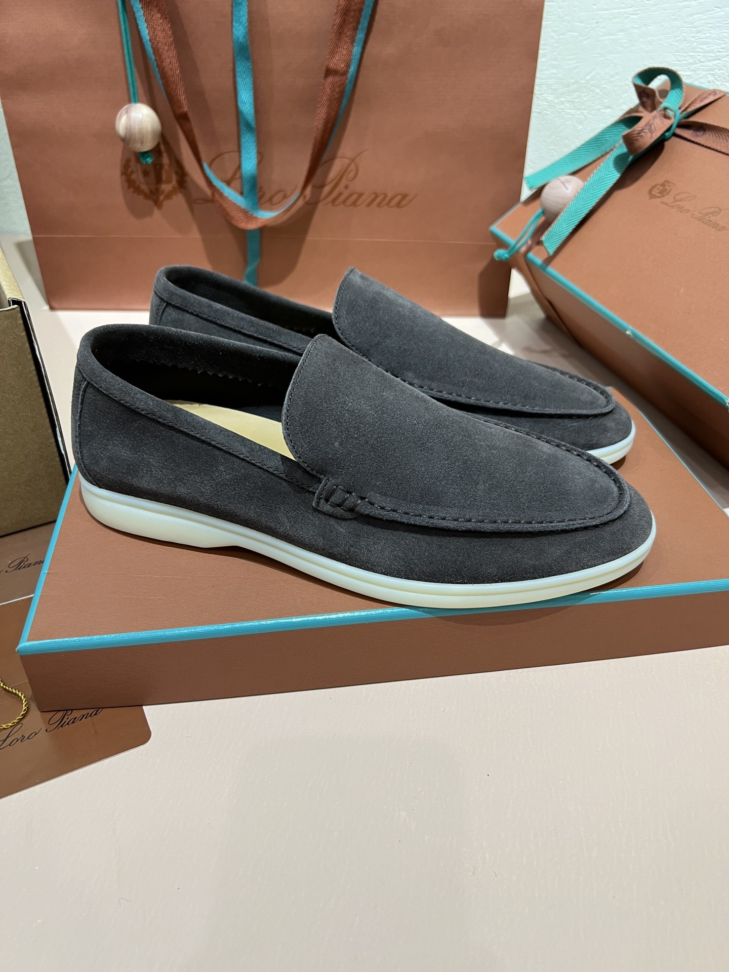 UA L**o p*ana Summer Walk Loafers