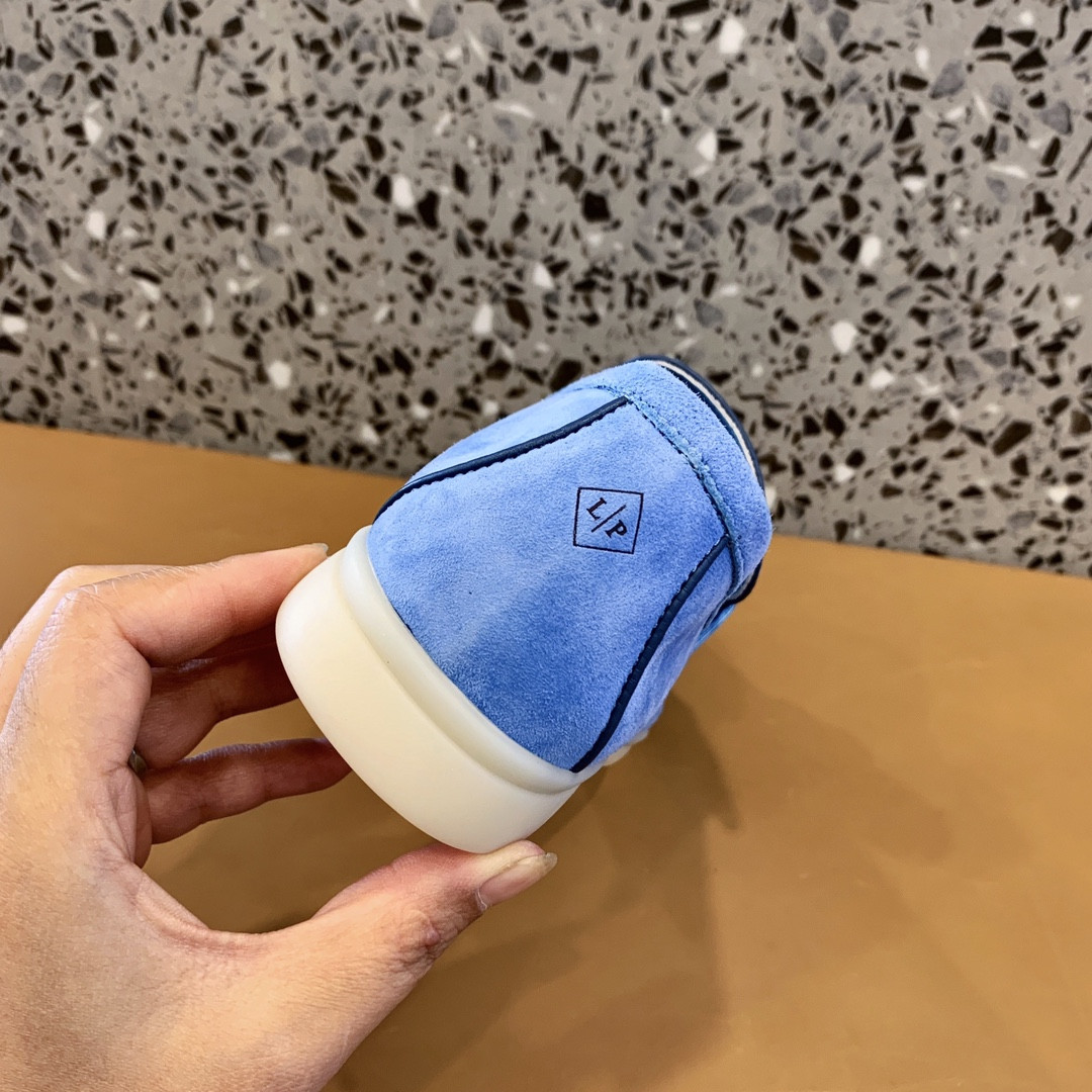 UA L**o p*ana Summer Charms Walk Loafers