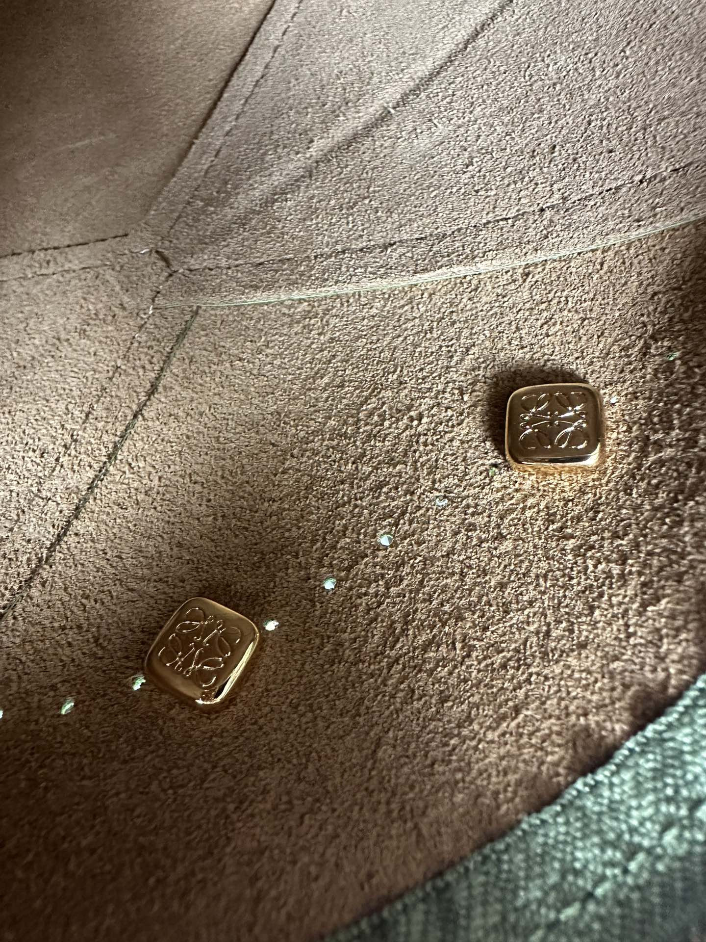 L0ew* Puzzle Fold pouch in shiny nappa calfskin 23x6.5x15.5cm