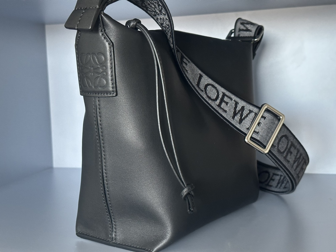 L0ew* Small Cubi crossbody bag in S*pple smooth calfskin and jacquard 29.5x10.5x22cm