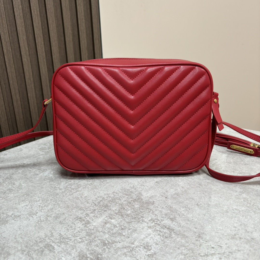 Y*L LOU camera bag in quilted leather 23x16x6cm