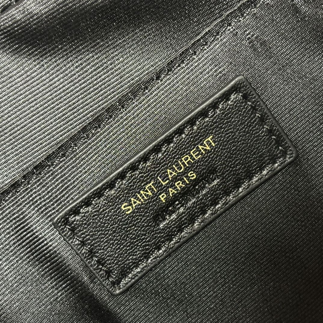 Y*L LOU camera bag in quilted leather 23x16x6cm