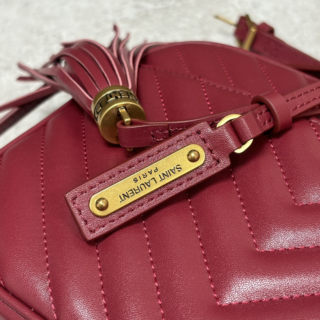 Y*L LOU camera bag in quilted leather 23x16x6cm