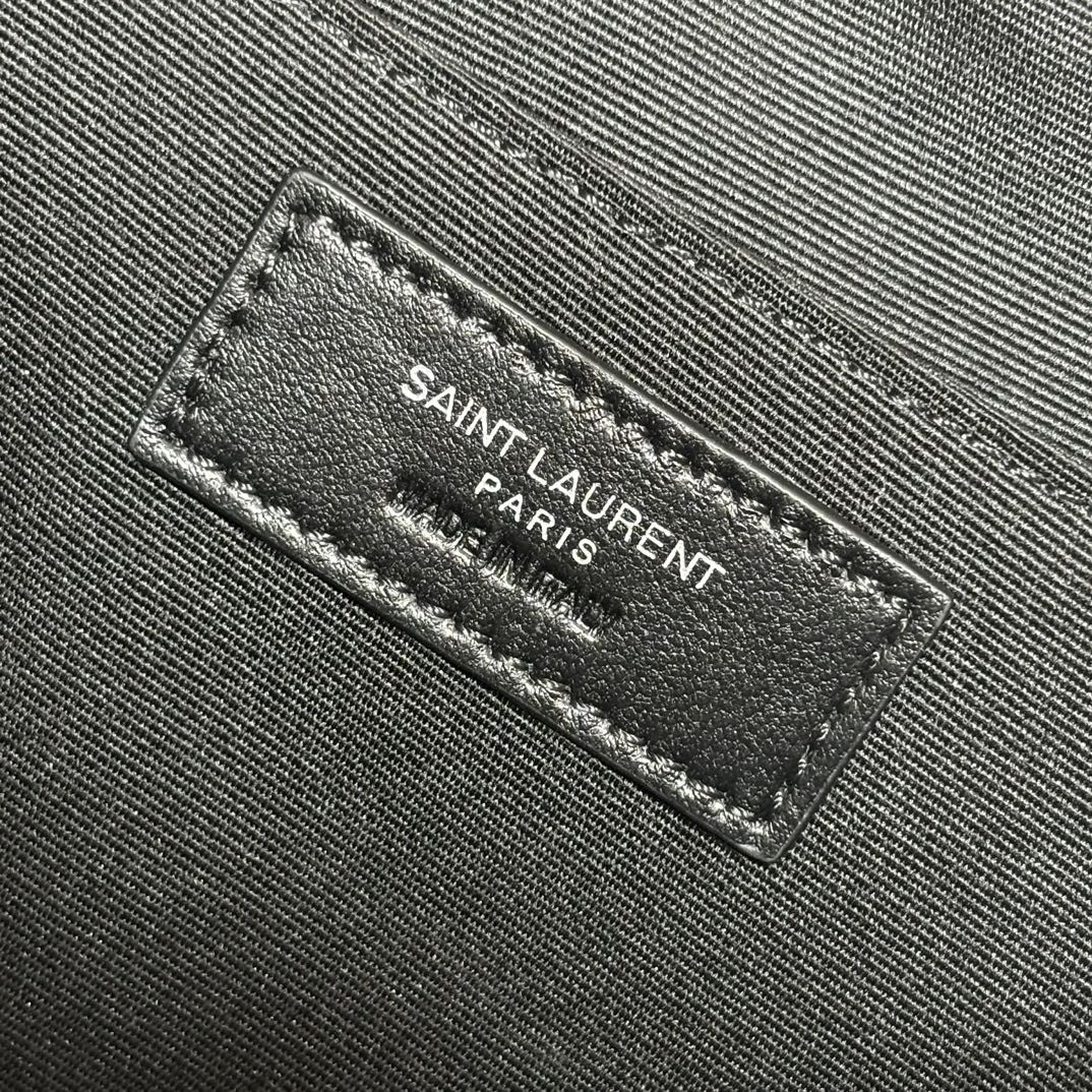 Y*L LOU camera bag in quilted leather 23x16x6cm