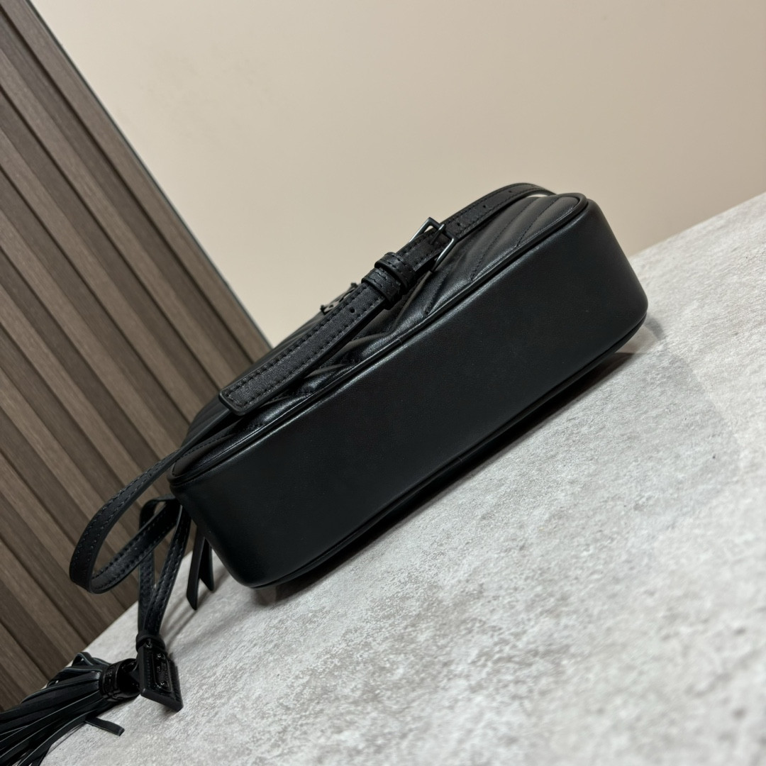 Y*L LOU camera bag in quilted leather 23x16x6cm