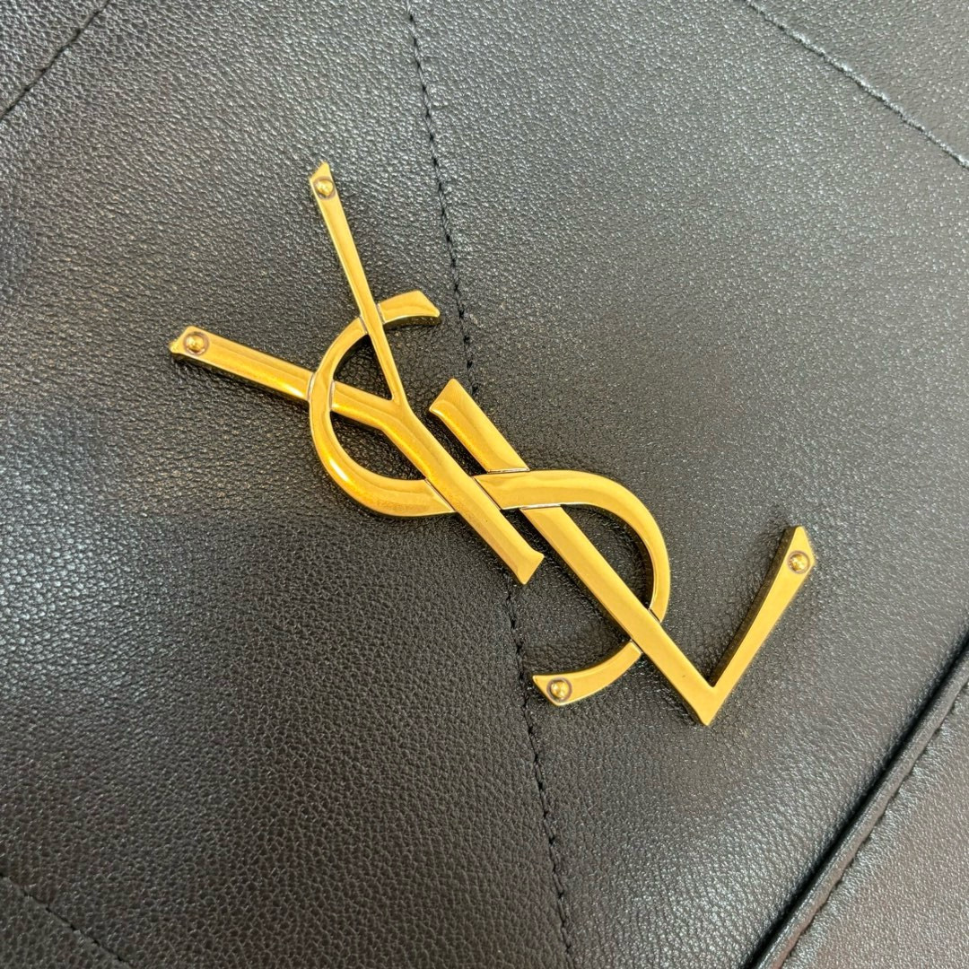 Y*L JAMIE 4.3 LARGE POCHON in lambskin 27x34x3cm