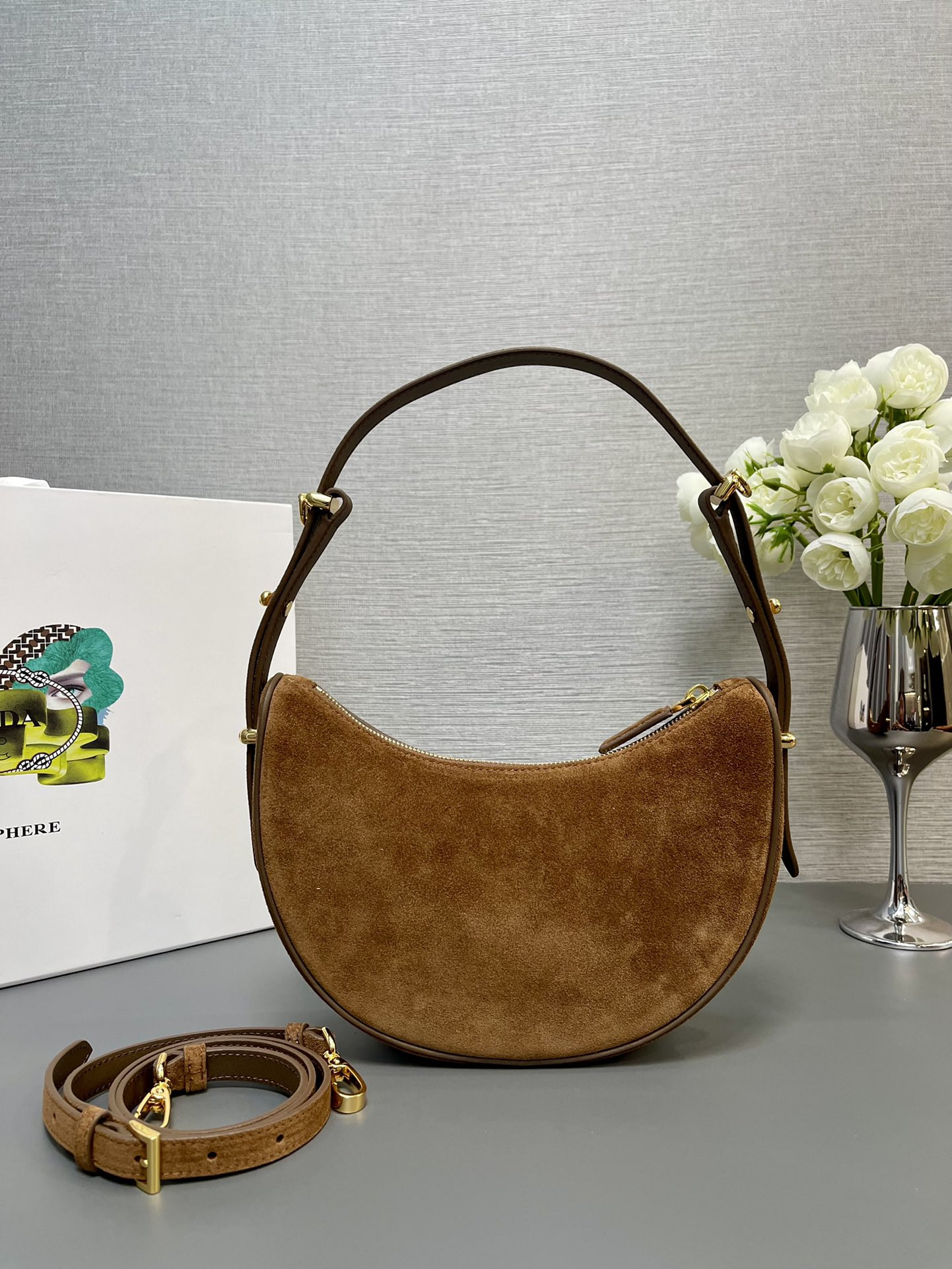 Pra*a Arqué suede shoulder bag 22.5x18.5x6.5cm