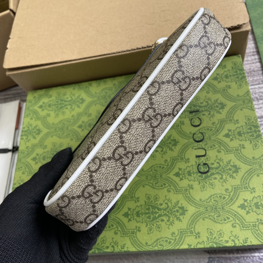 G*u*i  X Hattie Stewart  BAG  10 x 19 x 3 CM