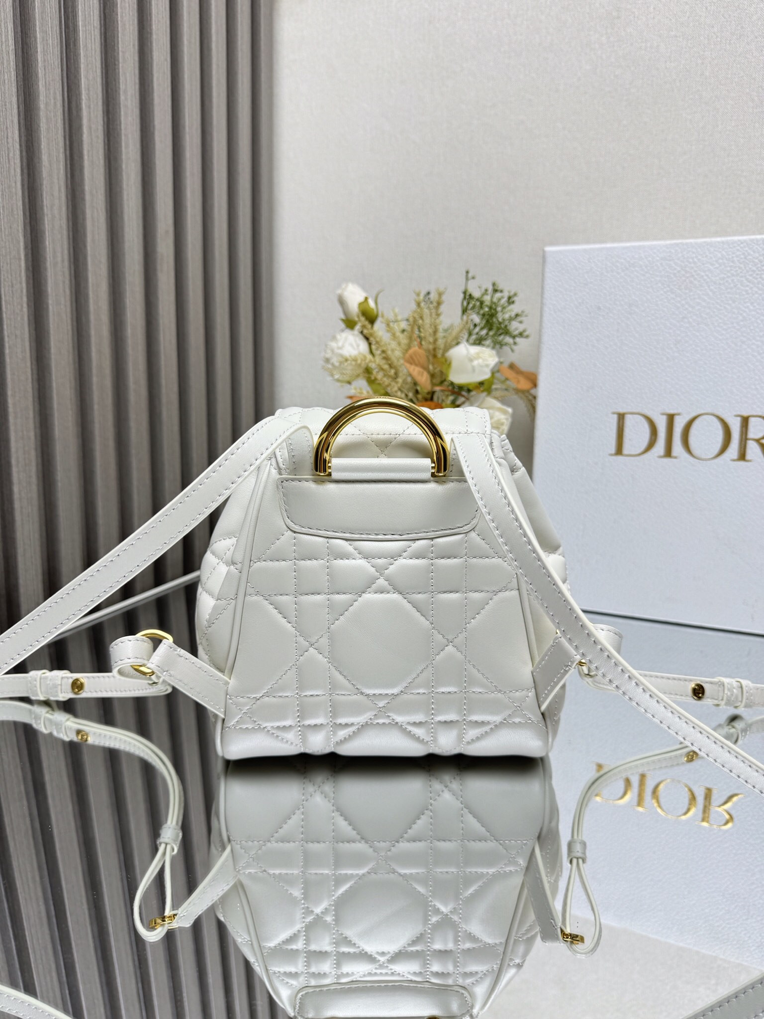 D*0r Caro Backpack Small 19.5 x 18.5 x 8.5 cm