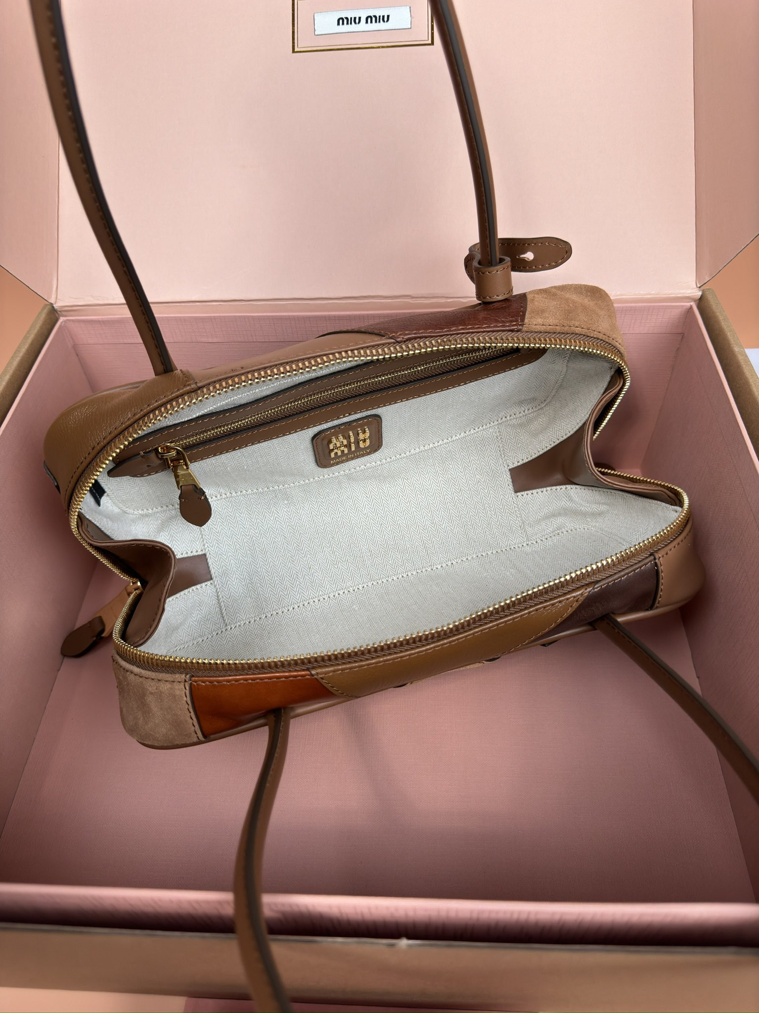 Miu Miu Leather Beau Bag 28×15×9cm