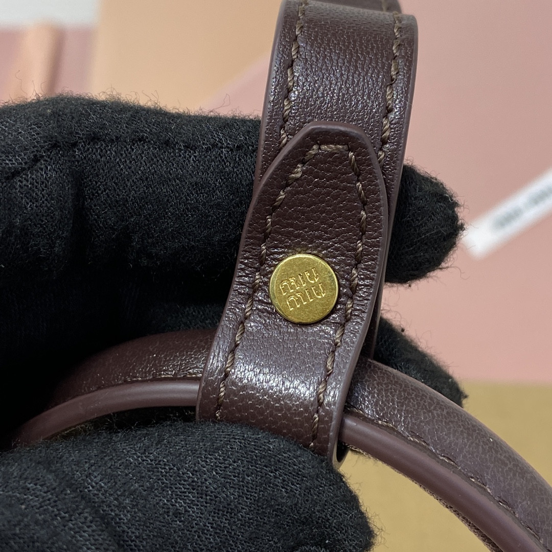 Miu Miu Arcadie matelassé nappa leather bag 22X10.5X7.5cm