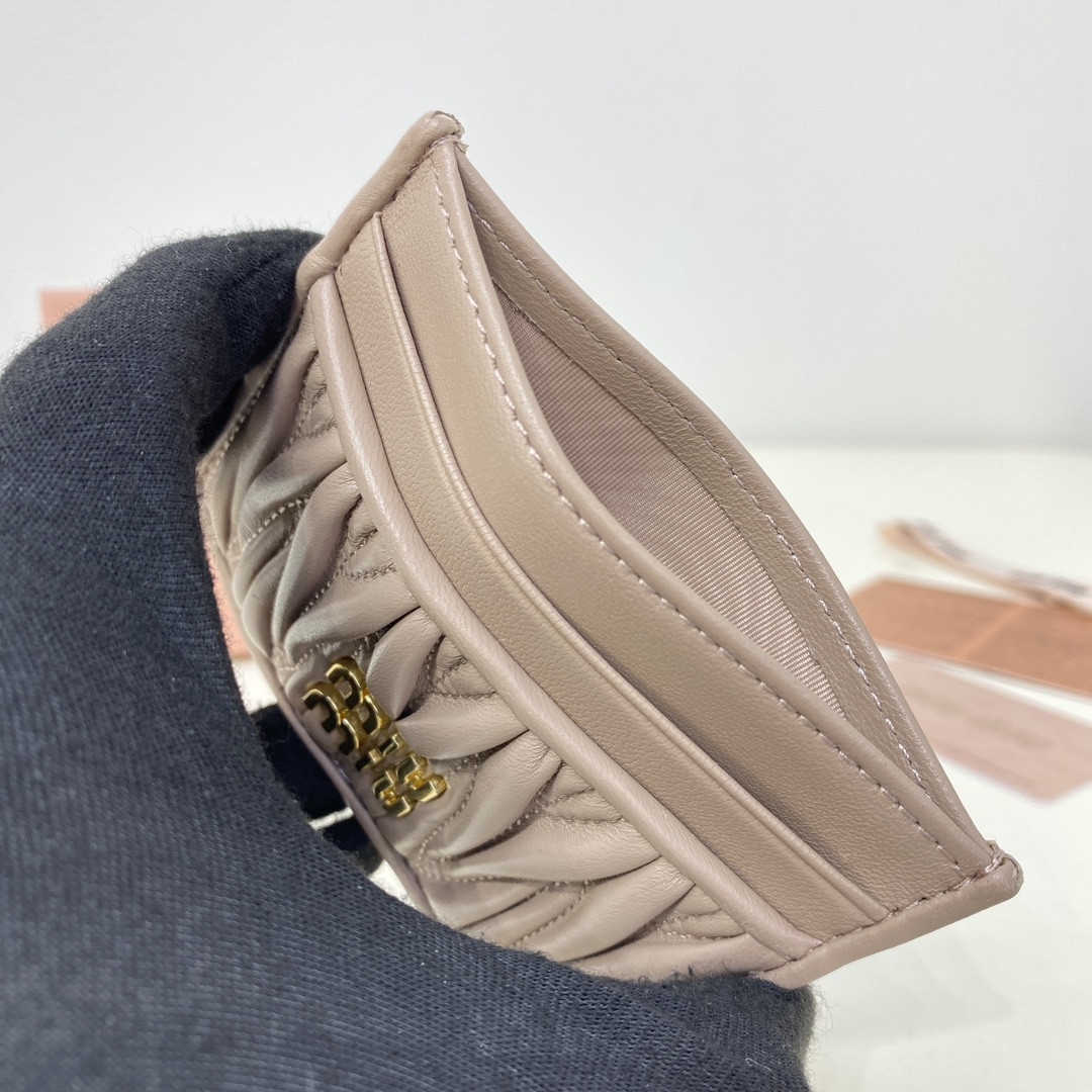 Miu Miu Matelassé nappa leather card holder 8x10.5cm