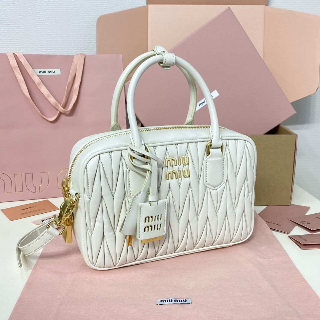 Miu Miu Arcadie matelassé nappa leather bag 24X16X7.5cm
