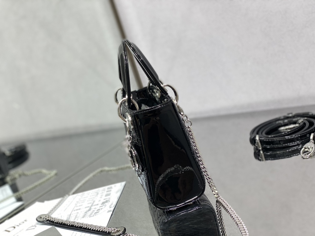 Mini Lady D*0r Bag Patent Cannage Calfskin 17 x 15 x 7 cm