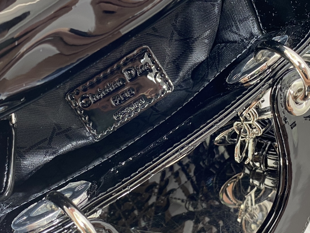 Mini Lady D*0r Bag Patent Cannage Calfskin 17 x 15 x 7 cm