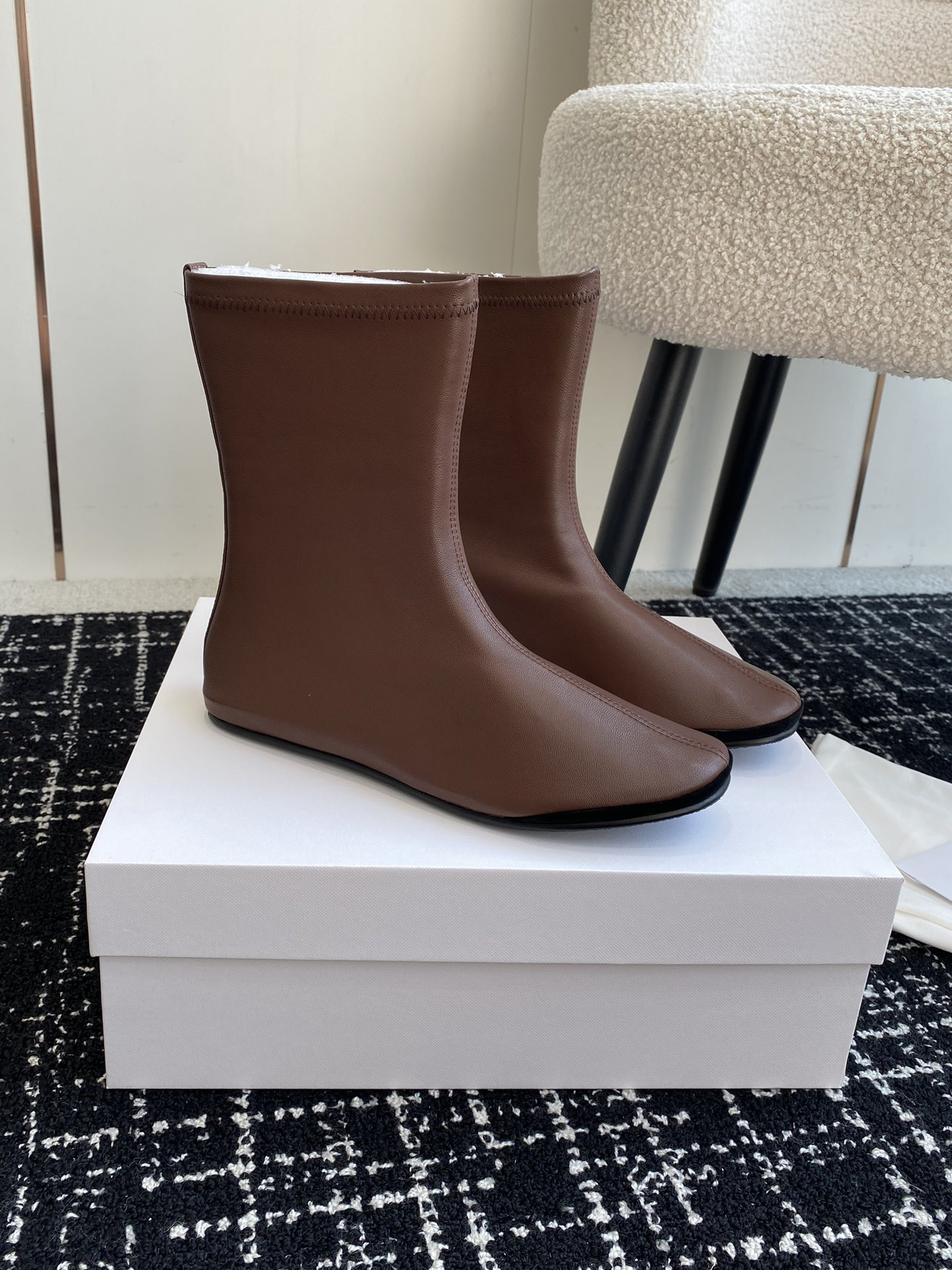 UA T*e R0w Boot
