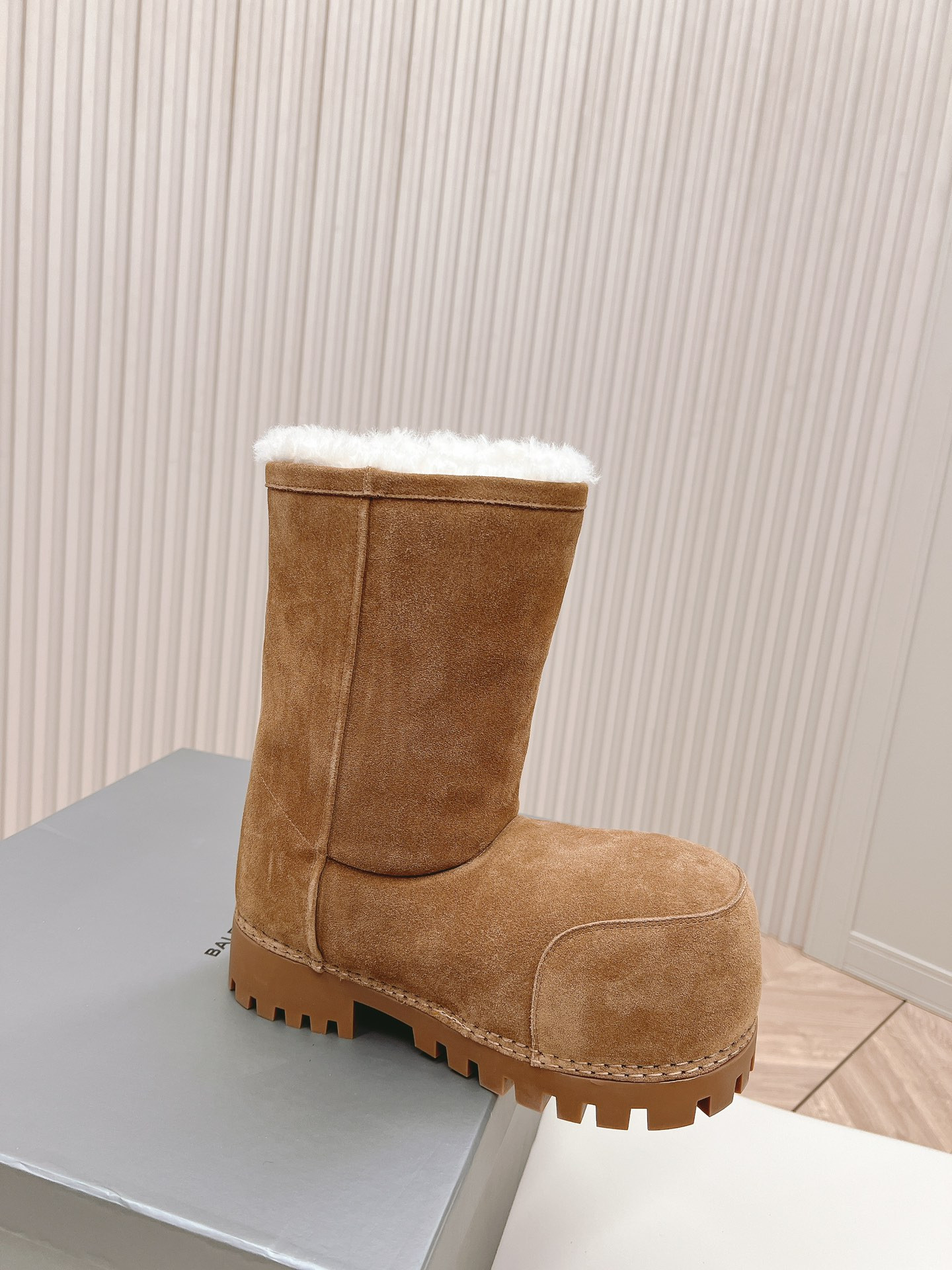 UA Ba*len*cia*ga Snow Boot