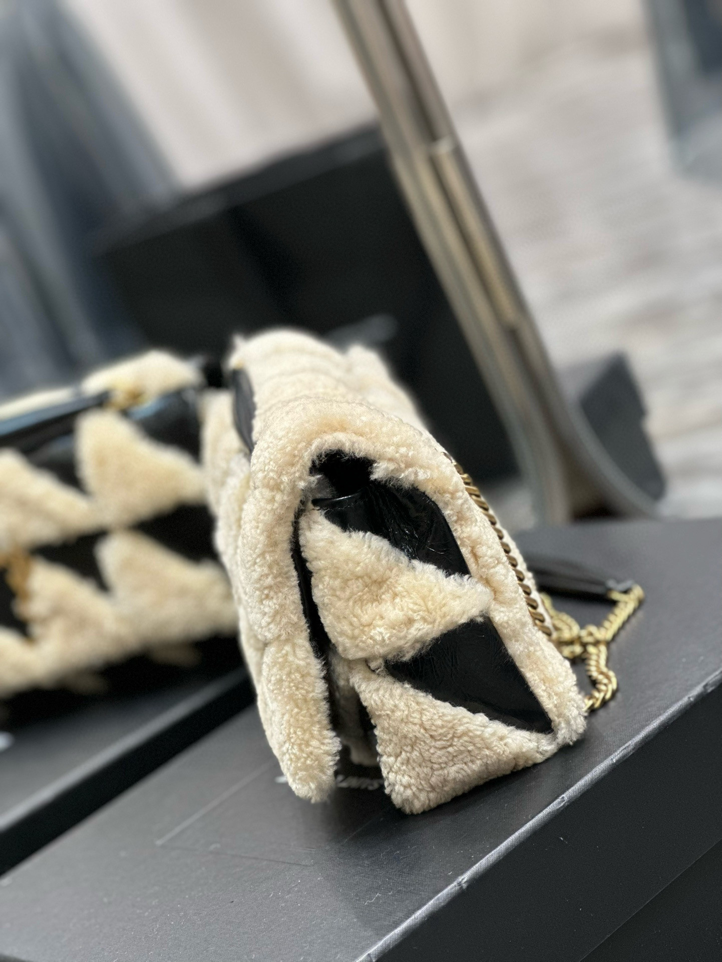 Y*L Jamie Medium 25×15×7.5cm