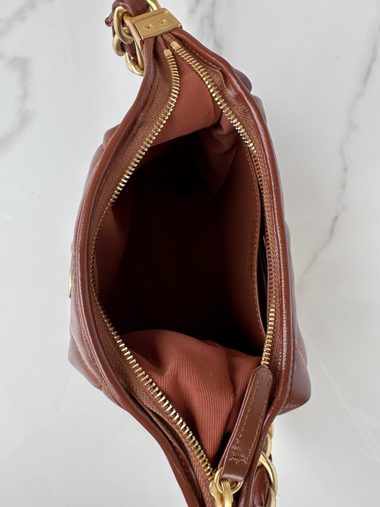 Ch*el Hobo Handbag 22×22×9cm