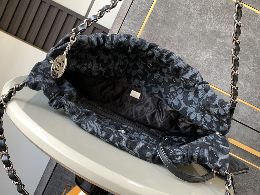 Ch*el 22 HANDBAG 39×42×8cm