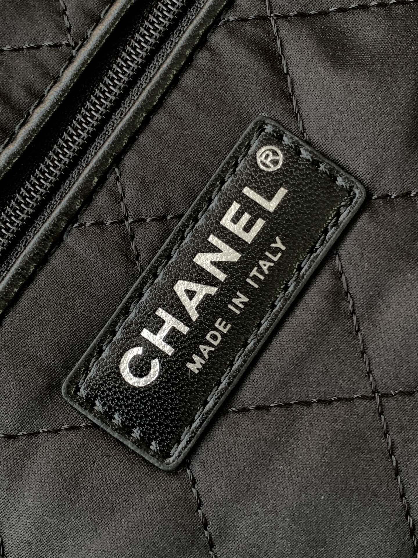 Ch*el 22 HANDBAG 39×42×8cm