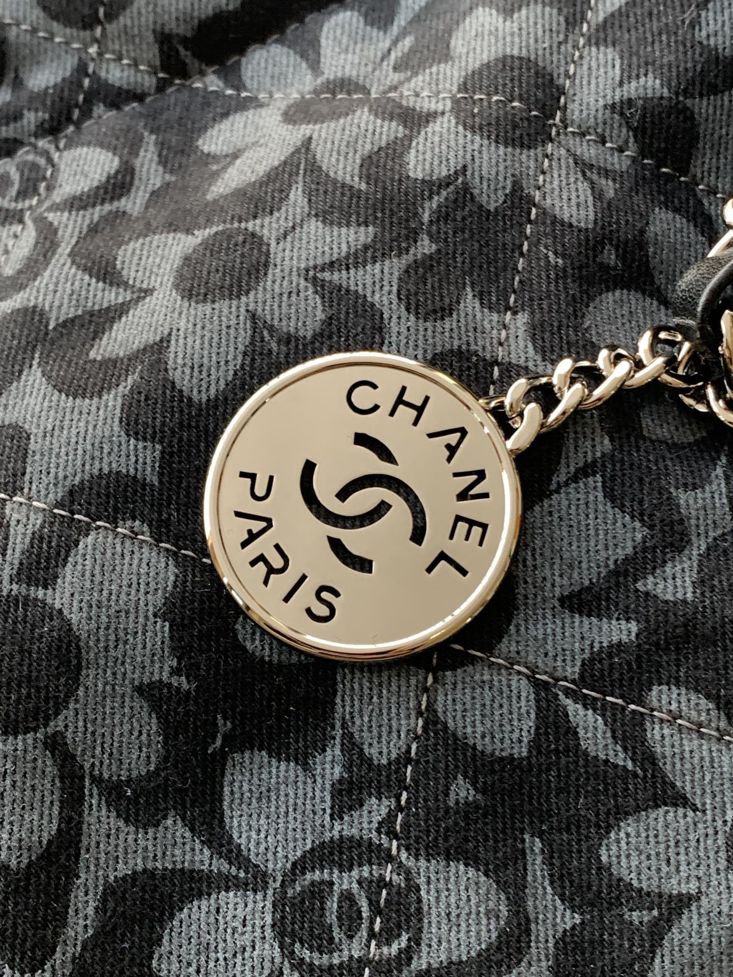 Ch*el 22 HANDBAG 35×37×7cm