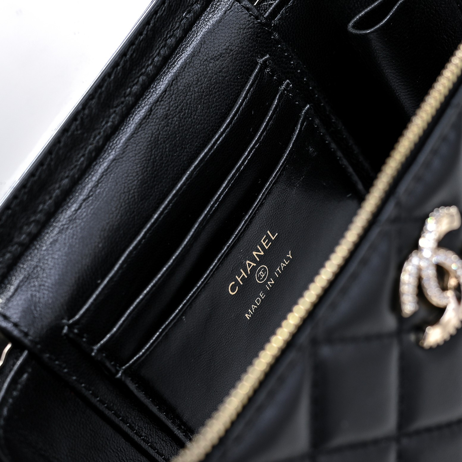 Ch*el Clutch With Chain 17cm