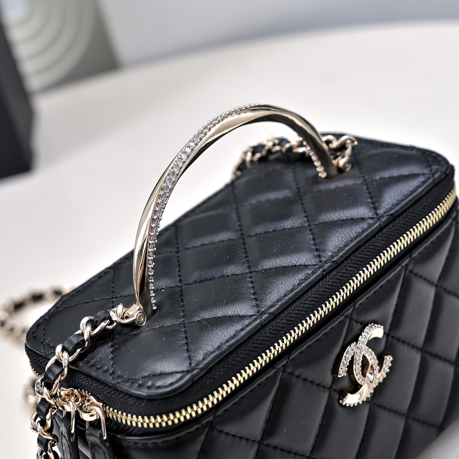 Ch*el Clutch With Chain 17cm