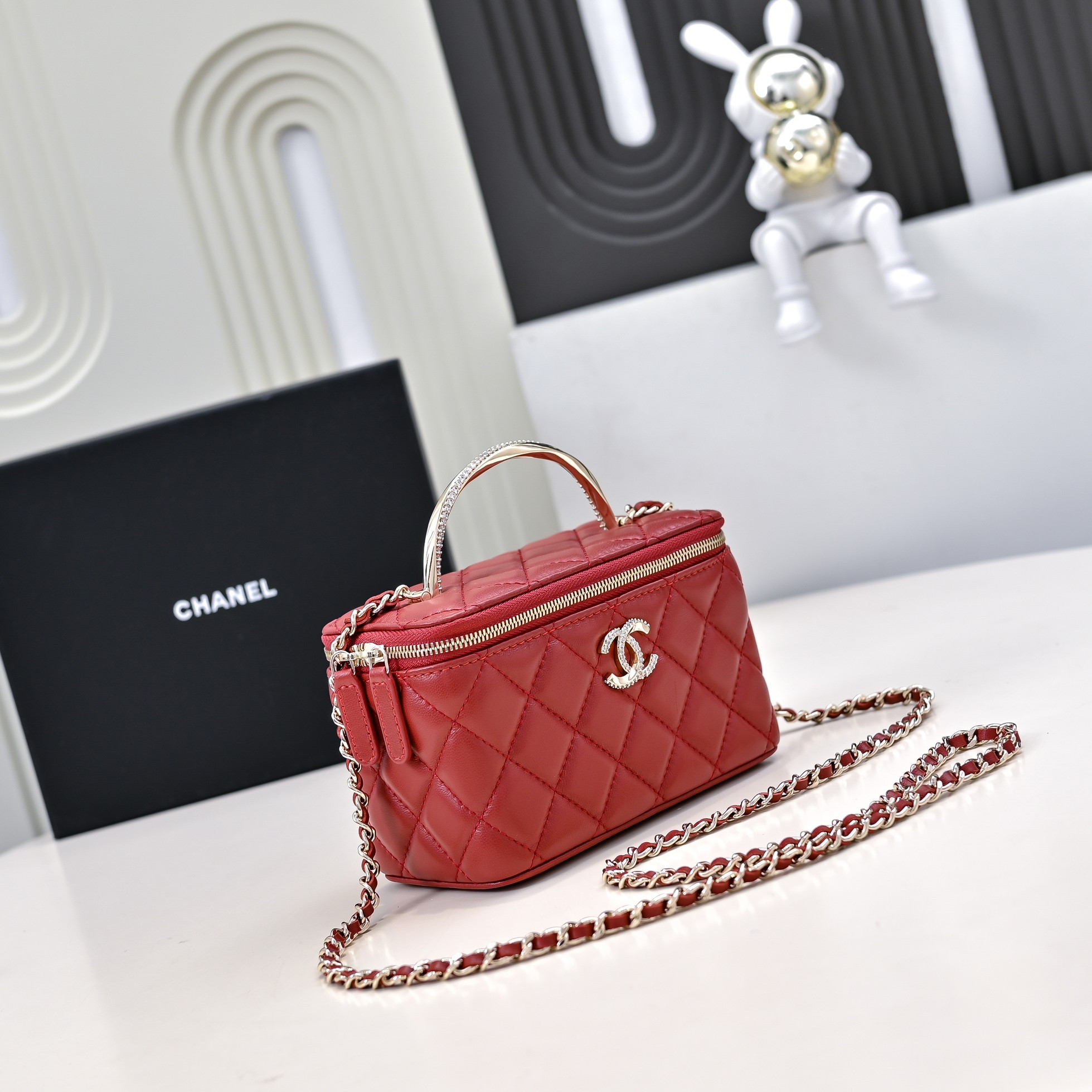 Ch*el Clutch With Chain 17cm