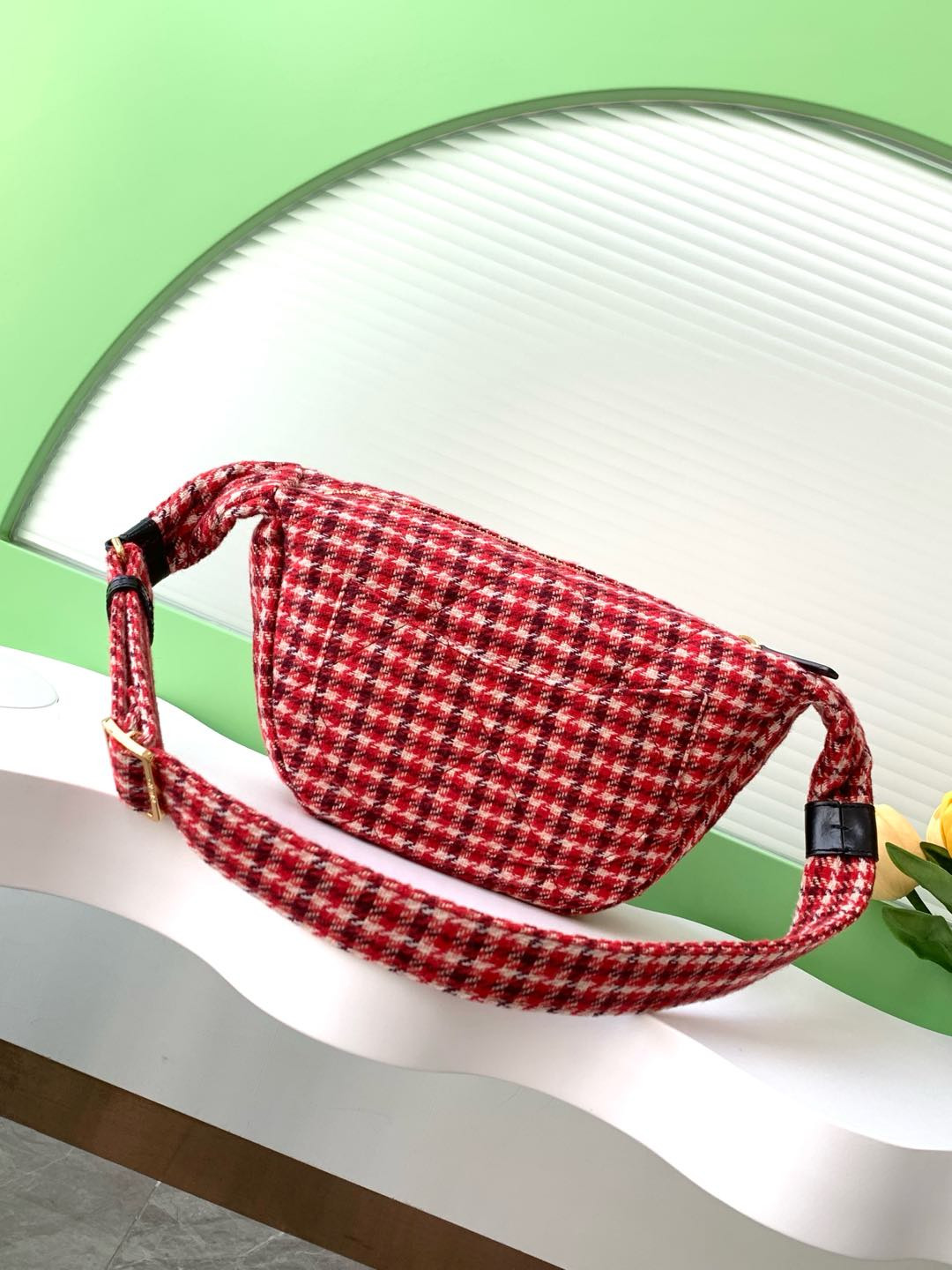 Ch*el Large Hobo Bag 18x30x8cm