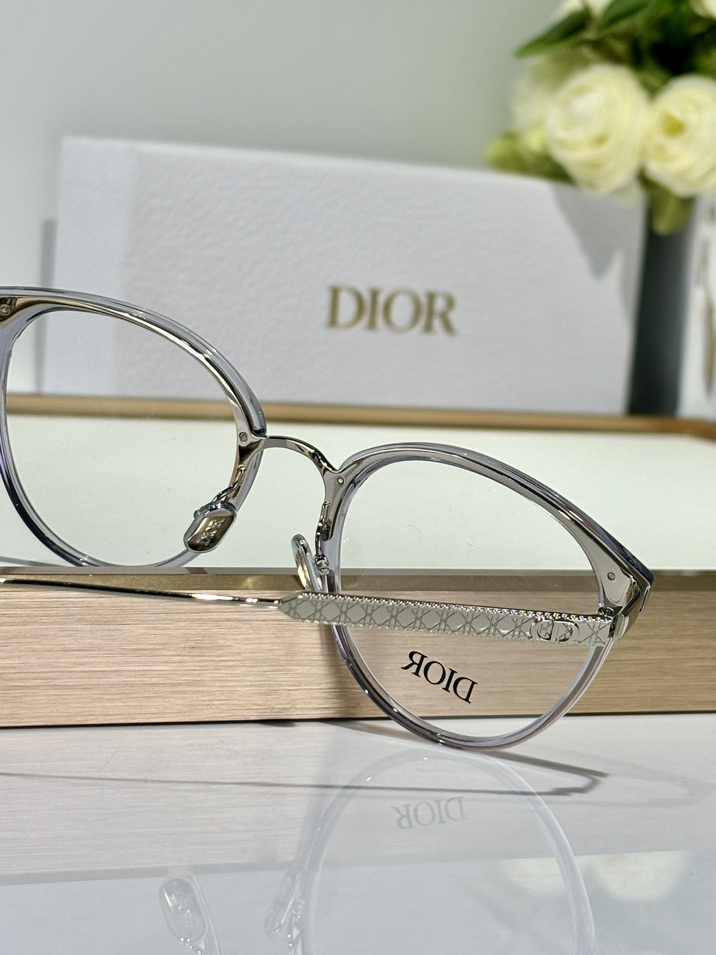 D*0r Glasses Mini CD A6L 51-20-145