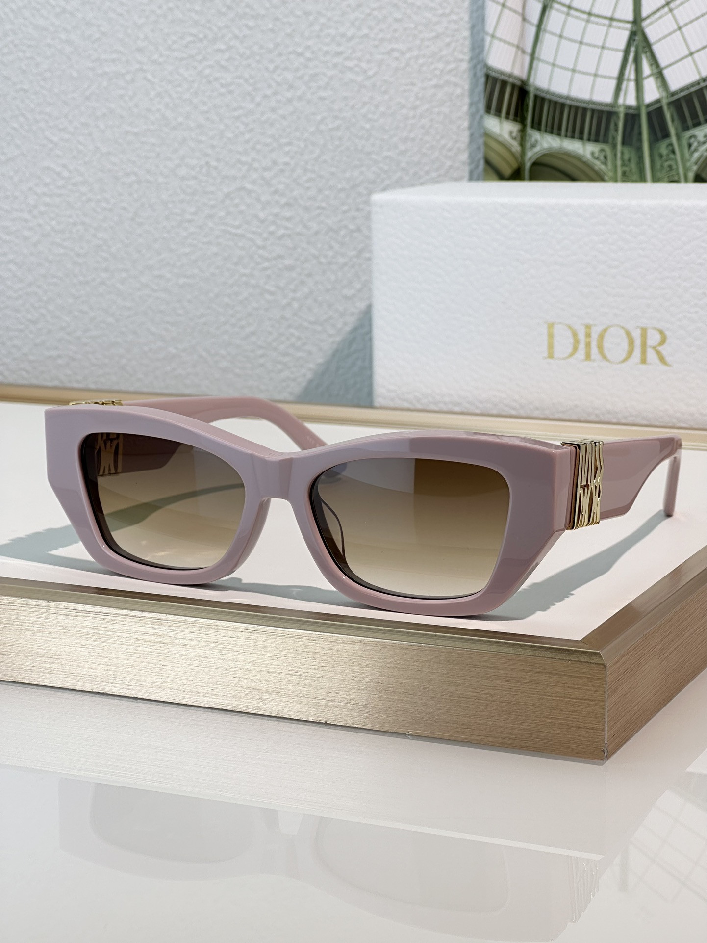 D*0r Glasses S1F 56-17-140