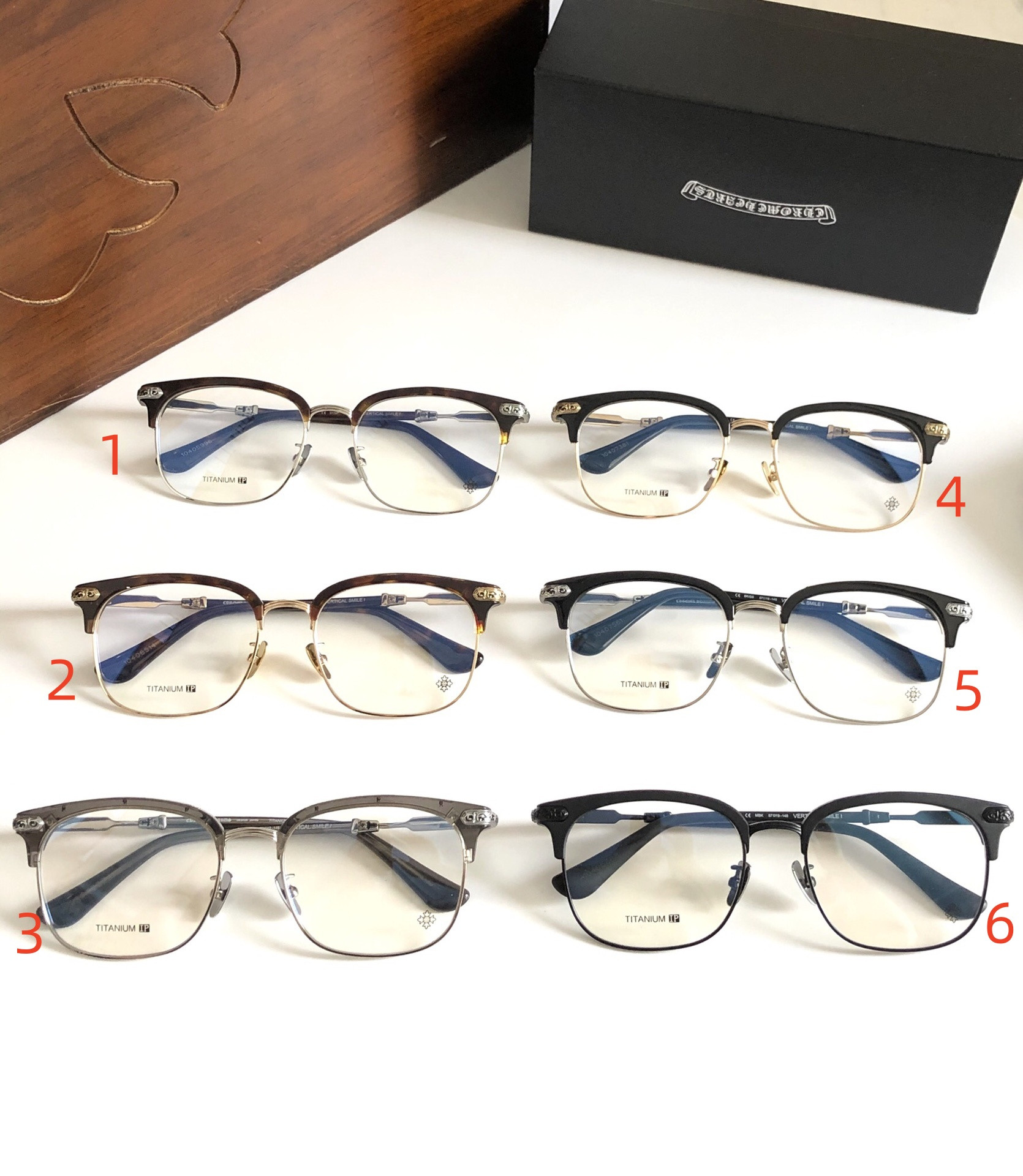 Ch**me He**ts Glasses VERTICAL SMILE I 57-19-148