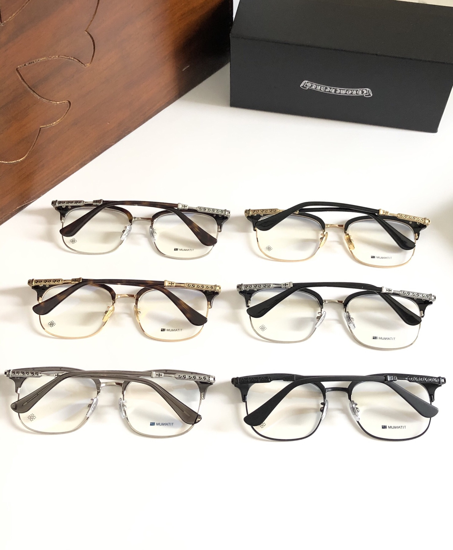 Ch**me He**ts Glasses VERTICAL SMILE I 57-19-148