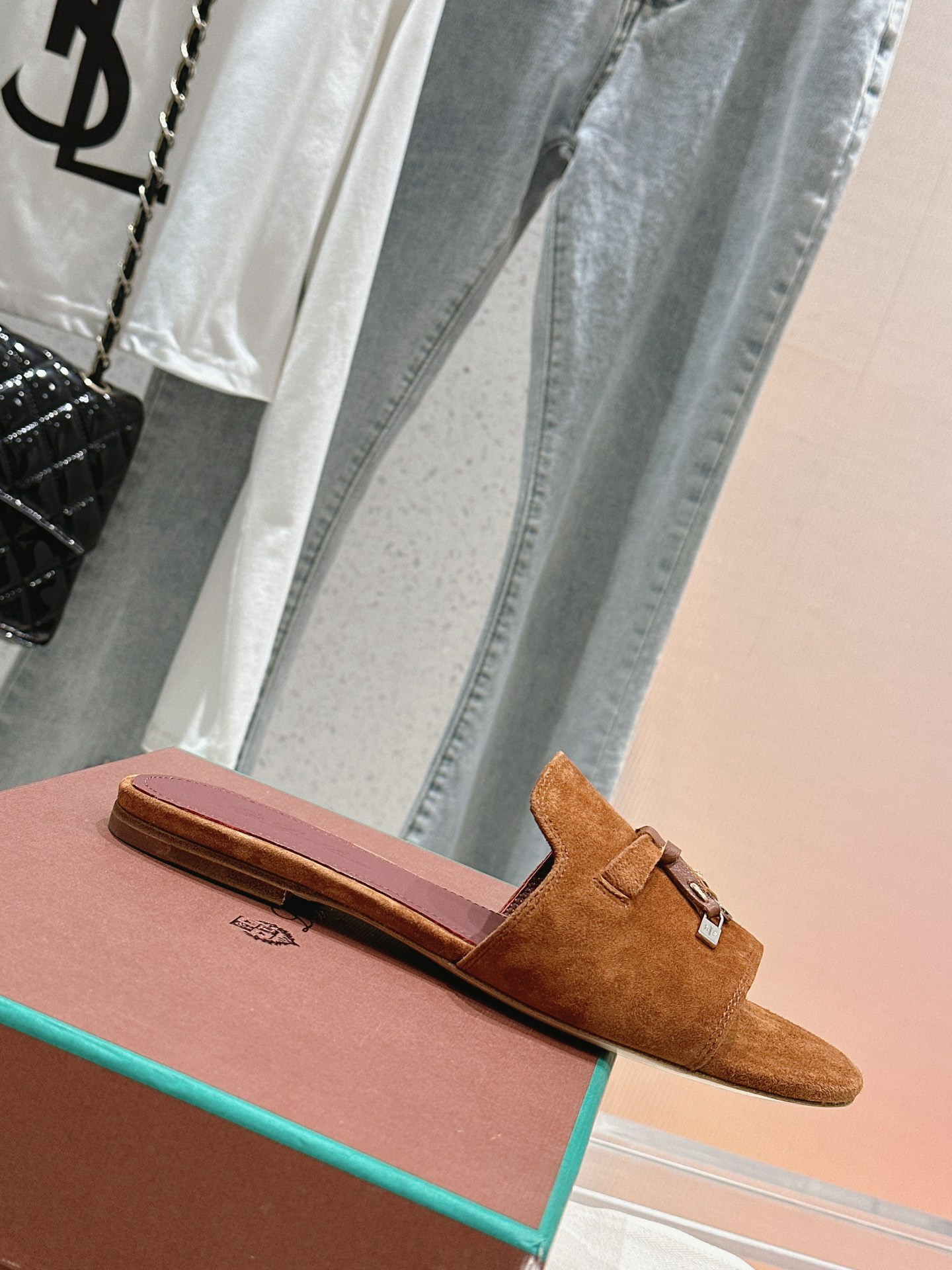 UA L**o p*ana Summer Charms Sandal