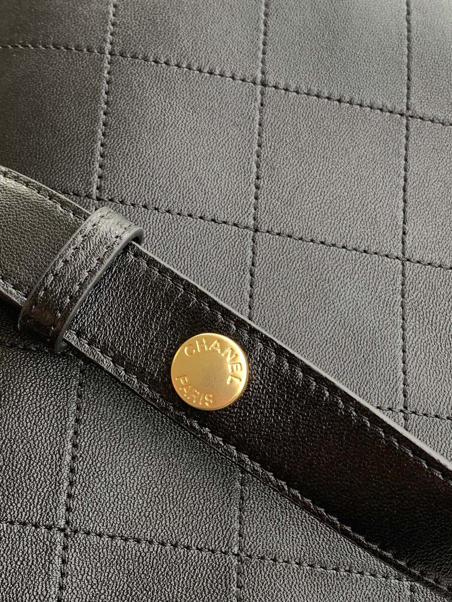 Ch*el Large Bucket Bag 28x31x15cm AS5406