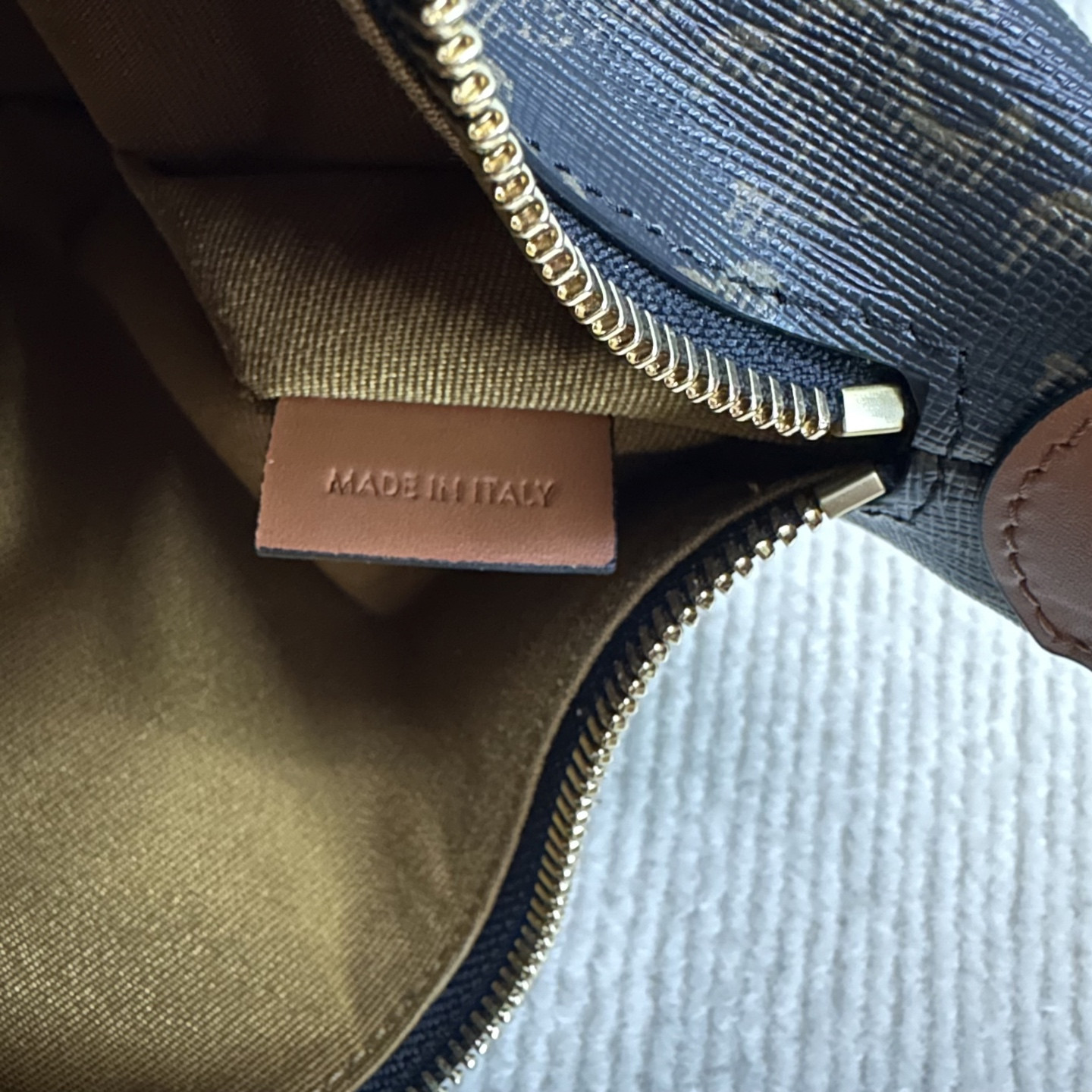 Ce**e Teen Ce**e Lulu in Triomphe canvas and calfskin 21x24x5cm