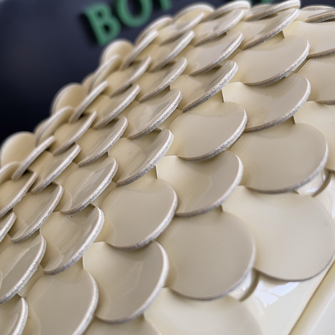 Bo*te*ga Ve*ne*ta knot 717622 20.5x6x12.5cm