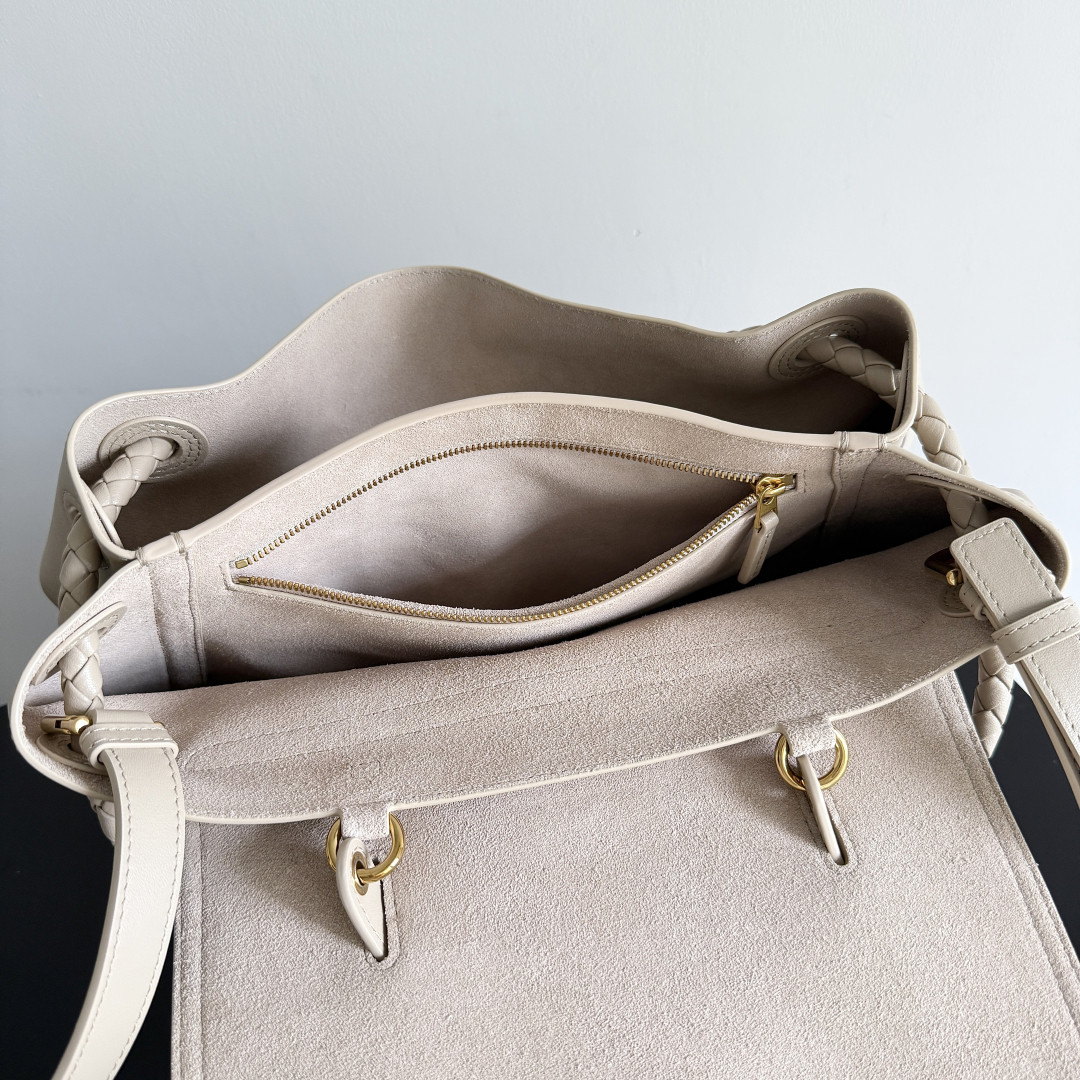 Bo*te*ga Ve*ne*ta Medium Ciao Ciao 34x26x15cm