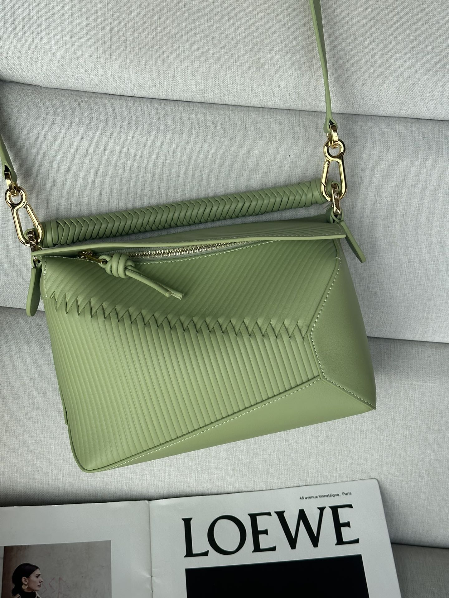 L0ew* Small Puzzle bag in calfskin 24x10.5x16.5cm