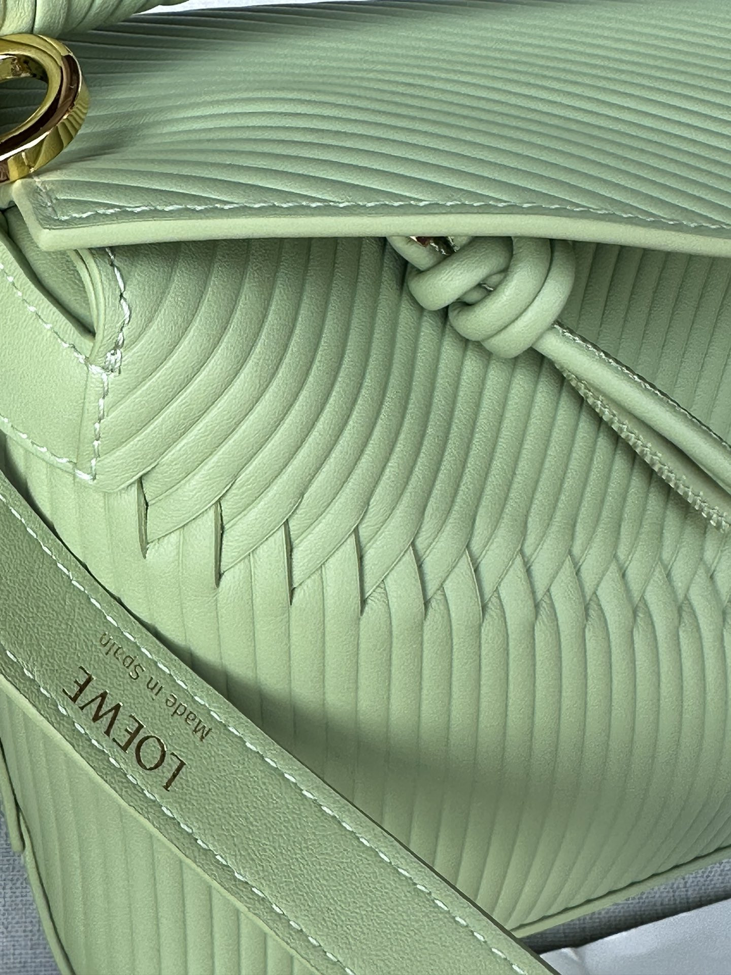 L0ew* Small Puzzle bag in calfskin 24x10.5x16.5cm