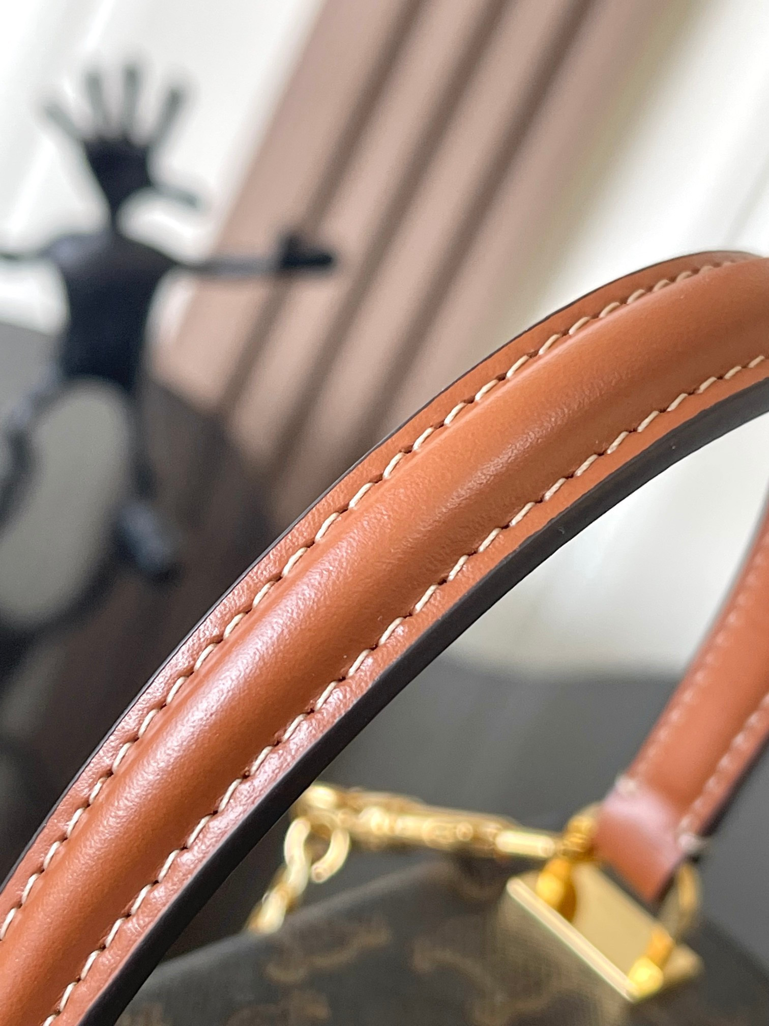 Ce**e SMALL BOX BLANDINE in Triomphe Canvas and Calfskin 16x12x4cm